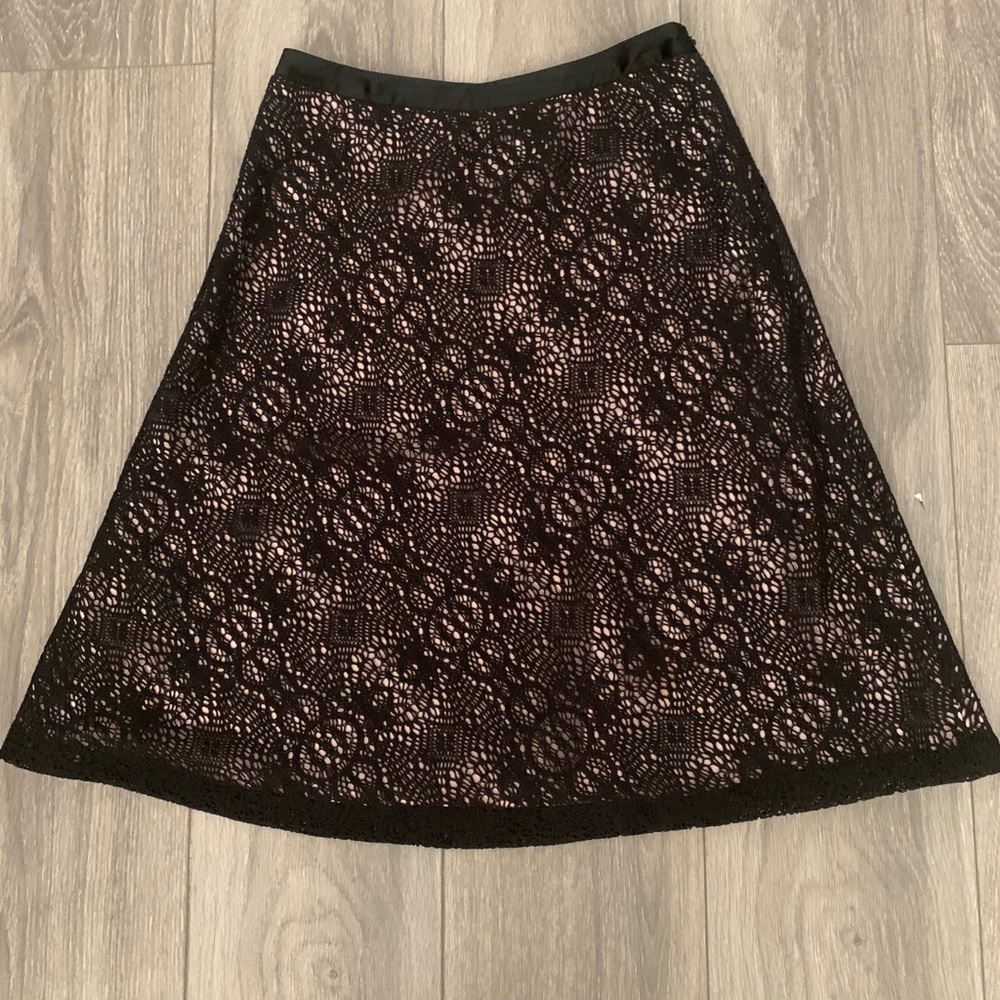 Gorgeous INC size 2 skirt.